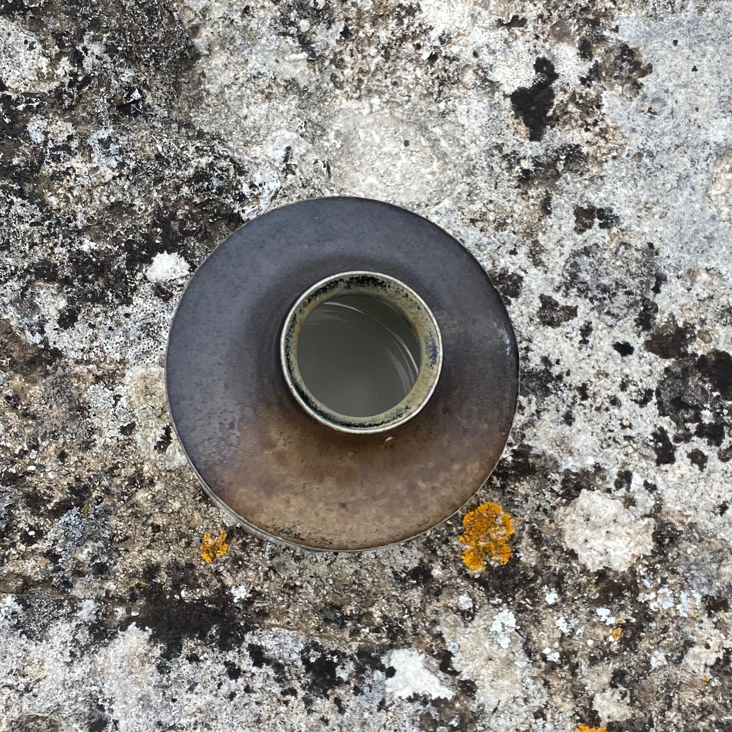 Vase.